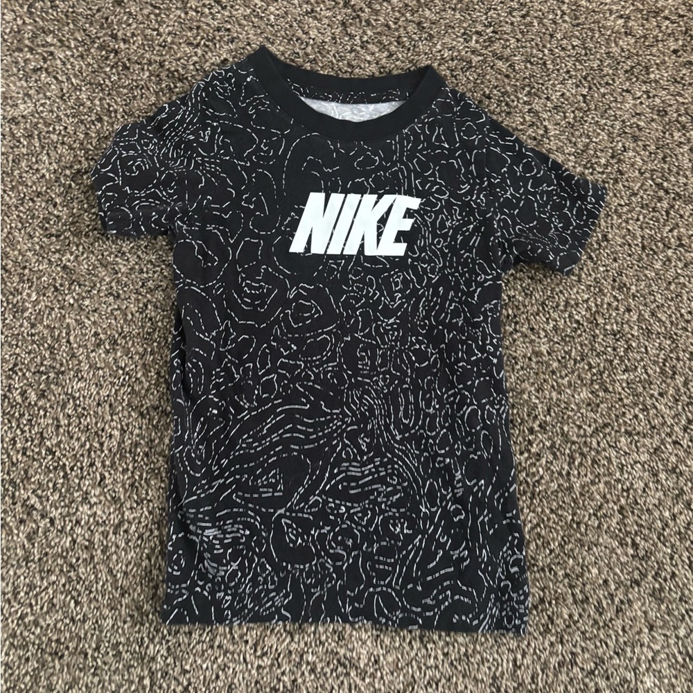 Boys Short Sleeveved Nike T Shirt